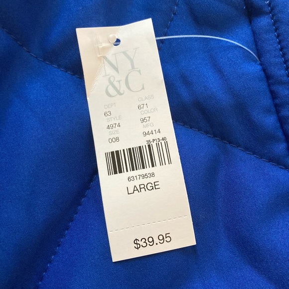 NWT New York & Company Sleeveless Puffer Vest - Picture 2 of 2